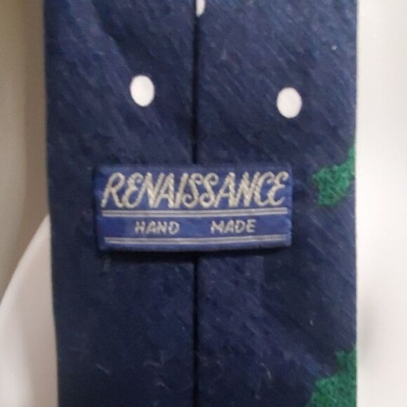 Renaissance Hand Made Golf Christmas Scene Tie - Picture 4 of 5